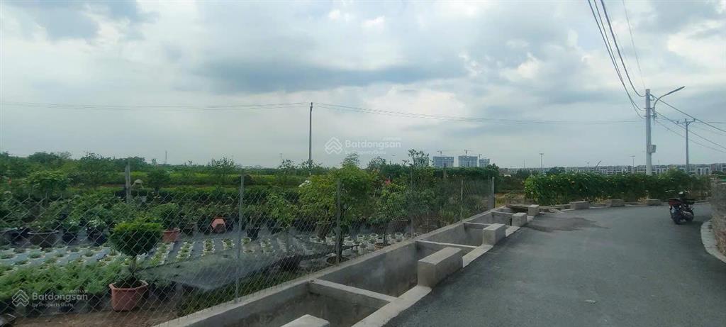 Siêu phẩm nghĩa trụ! 400m2 sát nách vinhomes 3 và đối diện dự án, đường thông 2 ô tô 0961 532 ***