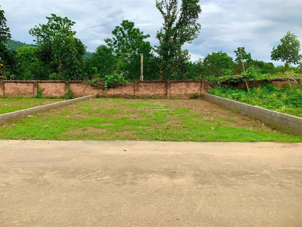 Hơn 110m full thổ mặt tiền rộng đường thông gần cn cao hoà lạc đh quốc gia hà nội