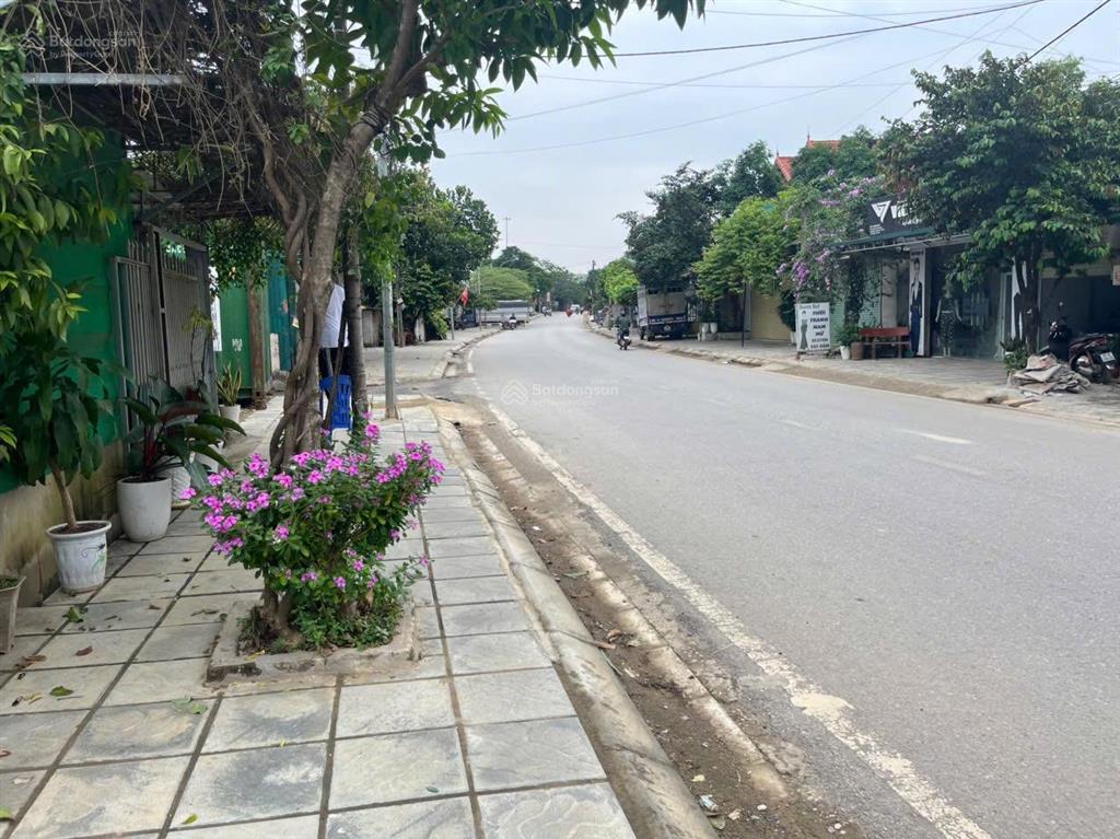 Bán đất mặt đường nhựa 10m trung tâm hành chính phường đô thị sơn tây