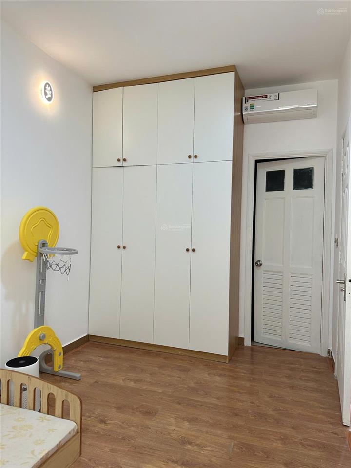 Bán gấp ch era town q7, 85m2, 2pn, 3wc, nhà trống 3,1 tỷ.  0902 952 ***