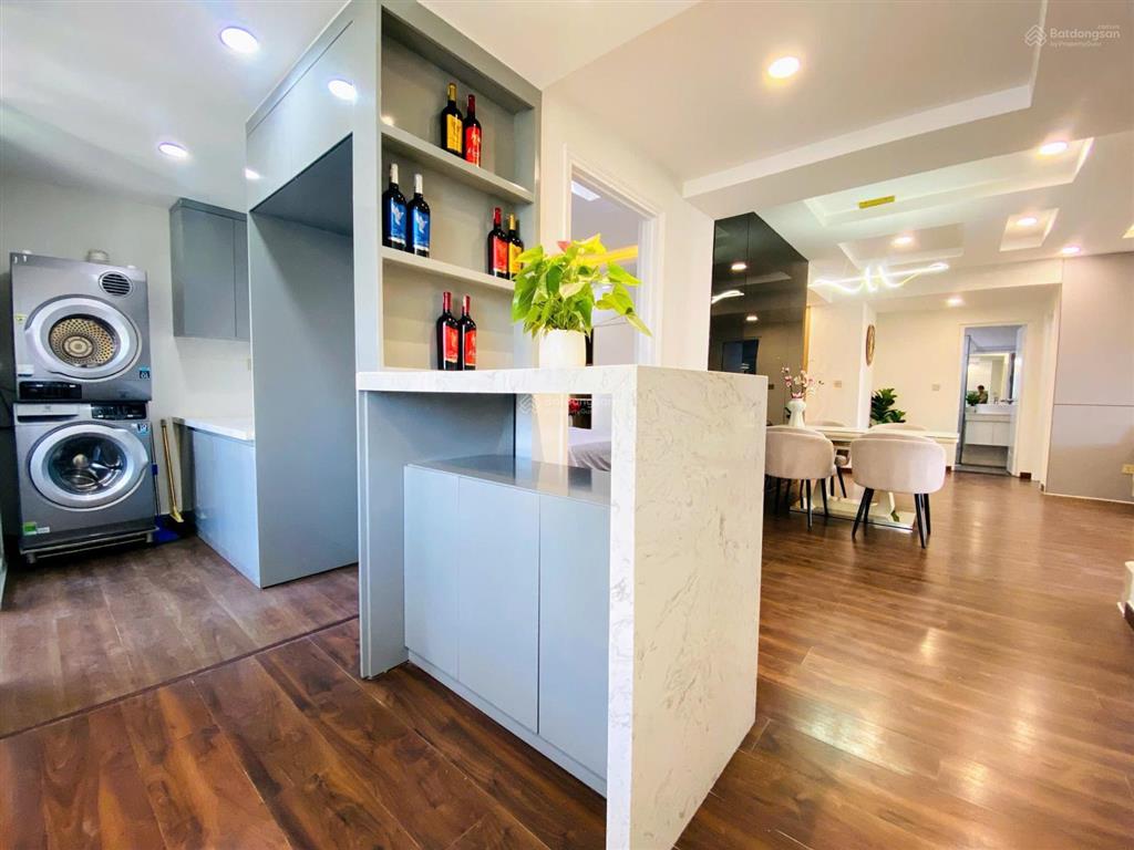 Bán ch mỹ khánh 2, nguyễn đức cảnh, 9,280 tỷ, 118m2, siêu hot q7, hcm