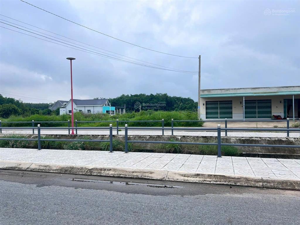 Bán đất 3500m2 thổ cư 300m2 tại đường suối cầu đúc, gò dầu, tây ninh, giá ưu đãi 8 tỷ vnd