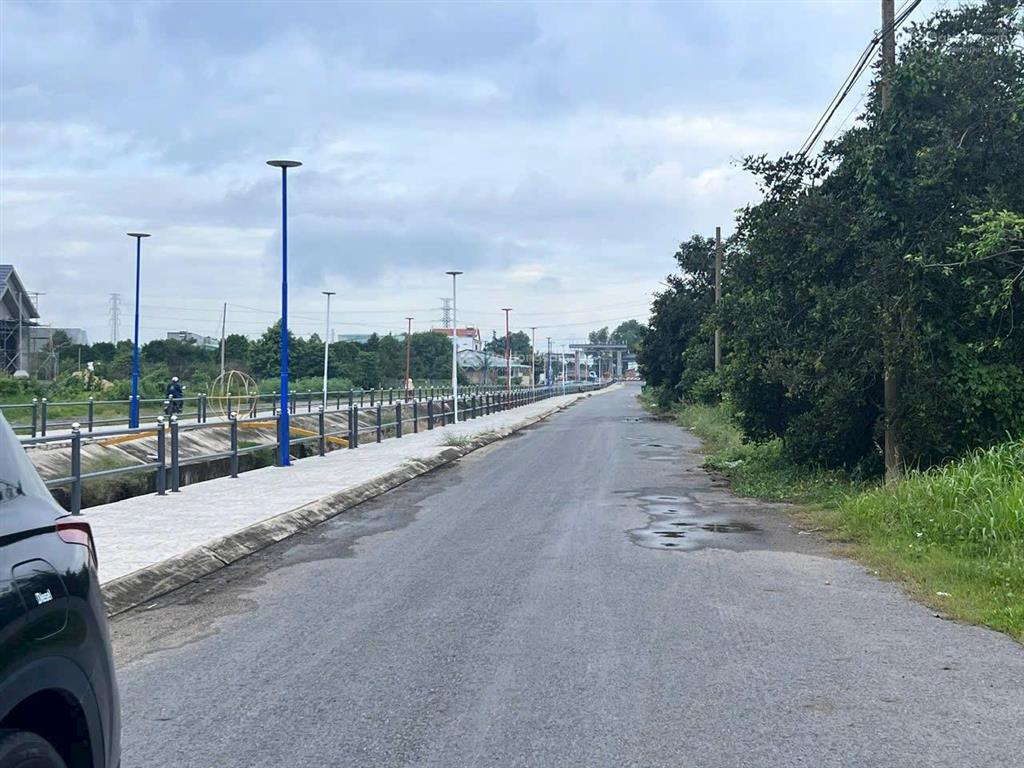 Bán đất 3500m2 thổ cư 300m2 tại đường suối cầu đúc, gò dầu, tây ninh, giá ưu đãi 8 tỷ vnd