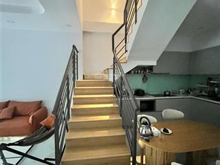 Bán nhanh nhà 2 lầu ngay phú châu tam bình liên hê em ngay 0943 739 ***