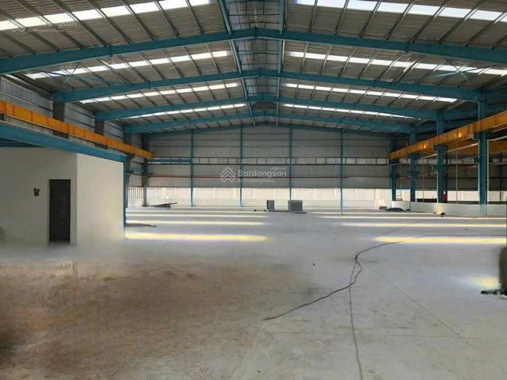 Nhà xưởng trong khu công nghiệp mỹ phước bến cát bình dương.