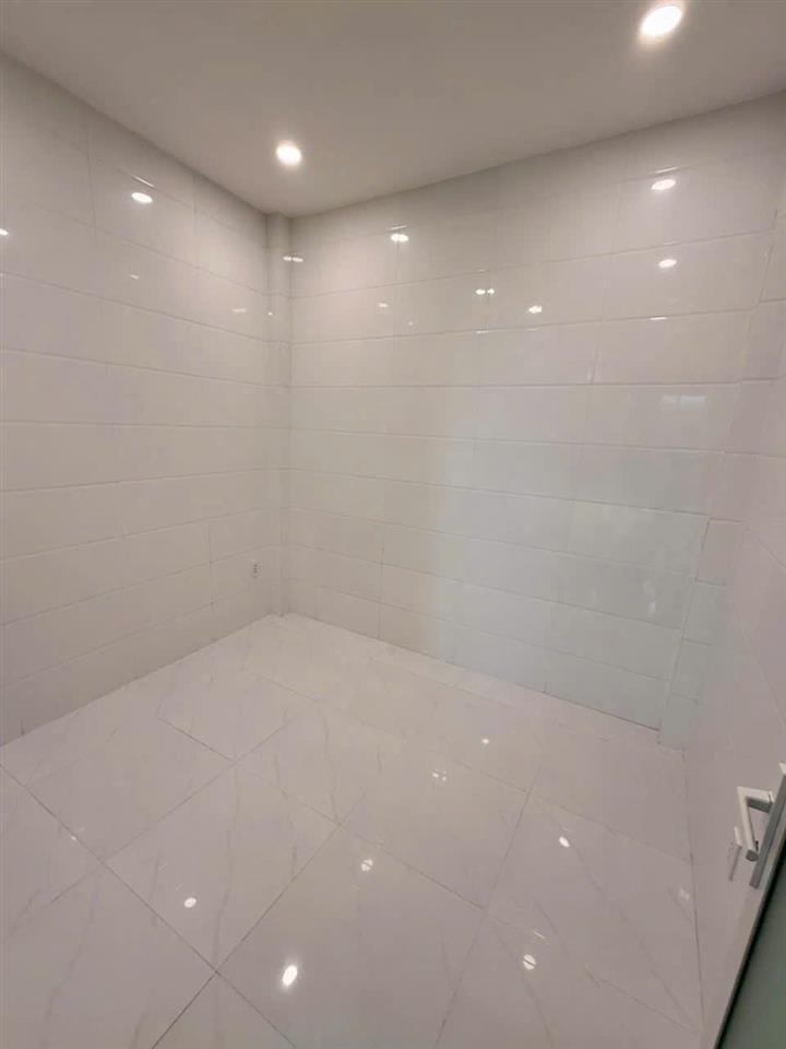 Bán nhà mới xinh lung linh, hẻm gần 4m, đường Âu Dương Lân, P.Chánh Hưng. Giá 5,95 tỷ TL