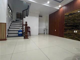 Nhà xây 4 tầng độc lập lô góc tại mặt ngõ lạch tray giá chỉ 5,x tỷ