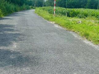 Bán gấp lô đất mặt tiền đường nhựa láng dài xã đất đỏthành phố hồ chí minh
ngang 21x57(dt 1000m