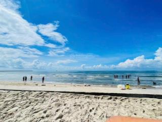 Chủ gửi bán lô đất sẵn căn nhà cấp 4 xã lộc an
cách biển chỉ 800m diện tích 194m thổ cư 100