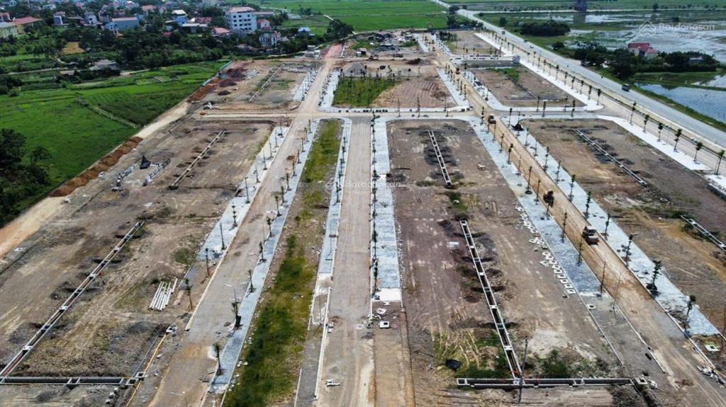 Bán lô đất dự án lan mẫu  lục nam 2,8 tỷ, 90m2, mặt tiền 6m, đường 22m, cạnh nhiều kcn lớn bg