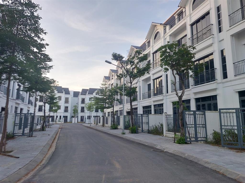 Sốc nóng  chuyển nhượng siêu hot tây nam mễ trì, châu văn liêm tháng 10/2025