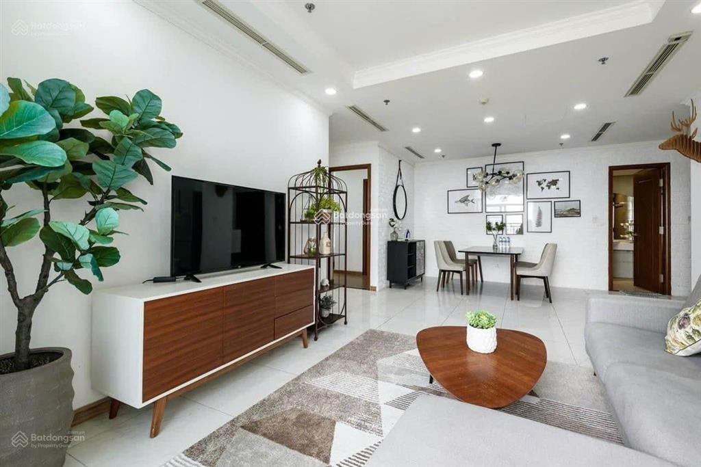 Chủ ký gửi bán oriental plaza,q.tp dt 78m2 2pn, 2wc, view mát. giá 3.95 tỷ (tùng nhà thật)