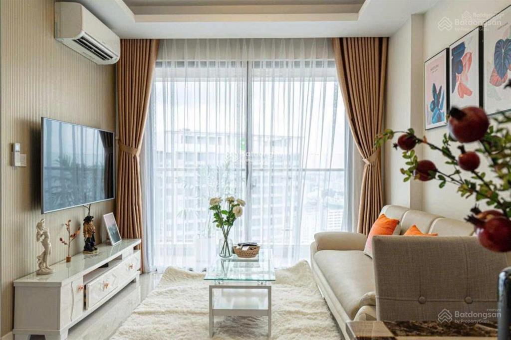 Chủ cần bán căn hộ screc tower, quận 3 dt 70m2, 2pn. giá bán 4.2 tỷ (sổ hồng) tùng nhà thật