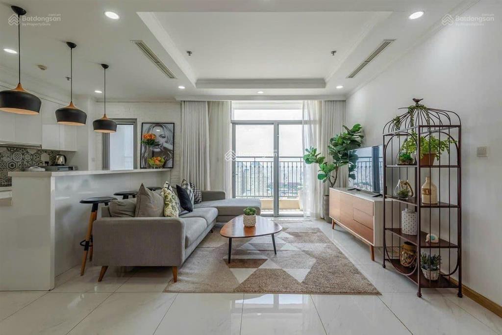 Cho thuê căn hộ remax q.6 dt80m,2pn,2wc,nội thất đẹp, nhà sáng,thoáng. giá thuê 13 triệu/tháng