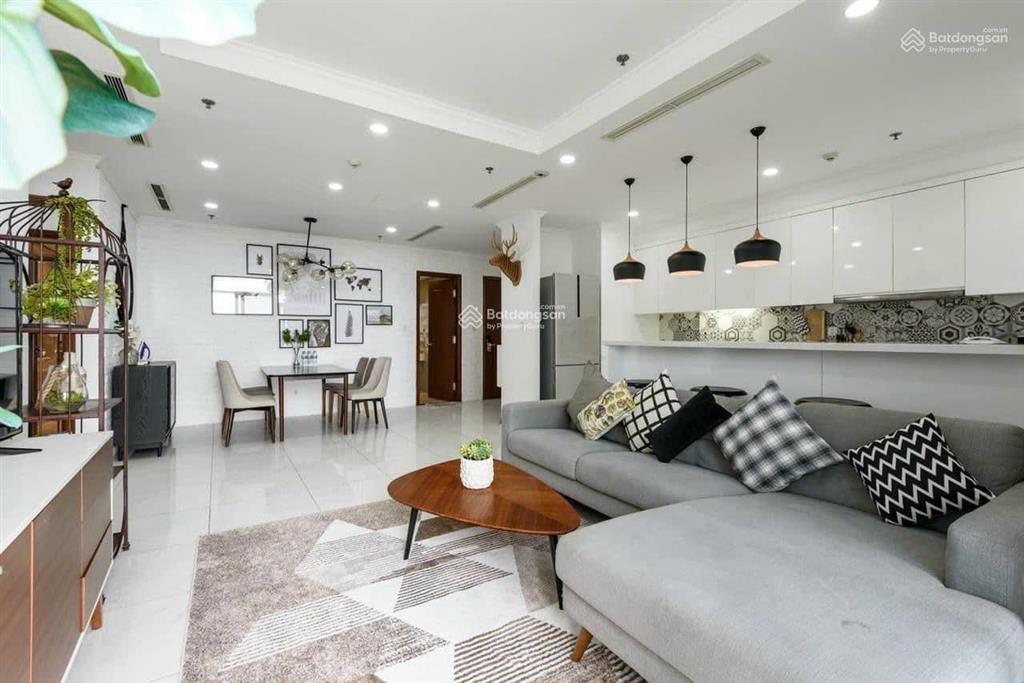 Cho thuê căn hộ remax q.6 dt80m,2pn,2wc,nội thất đẹp, nhà sáng,thoáng. giá thuê 13 triệu/tháng