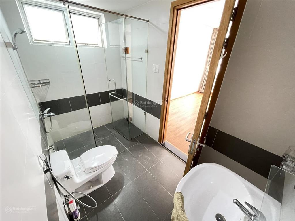 Bán căn hộ him lam, quận 6, 84m2, 2pn, sổ hồng, giá 4.65 tỷ.  0939 586 *** thanh tùng