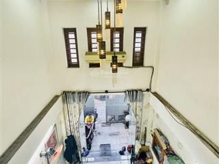 Bán nhà 5 tầng, 2 mặt tiền hxh cách mạng tháng 8, q3
