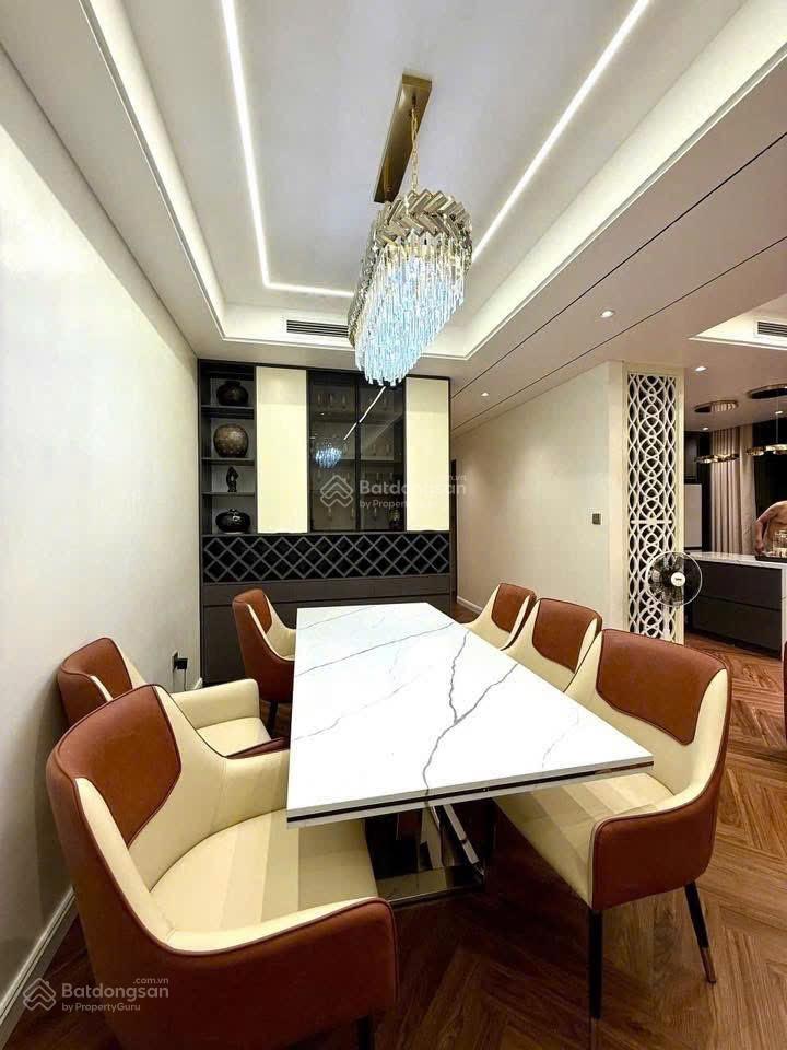 Chính chủ bán căn 3n2vs 137m2 view hồ công viên thanh xuân giá 8 tỷ