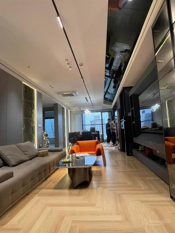 Chính chủ bán gấp căn 3n2vs 108 m2 tại việt đức complex nội thất siêu đẹp, giá 7.6 tỷ