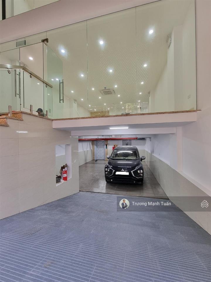 Bán gấp tòa vp 9 tầng mặt phố q thanh xuân  103m2  56 tỷ ( có hầm )