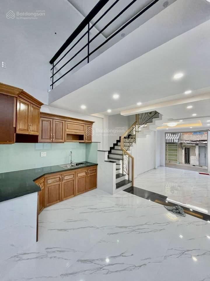 Nhà góc 2 mặt tiền phong cách hiện đại sang trọng kdc bông sao p5 q8