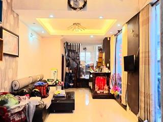Nhà mặt tiền 6 tầng hoàn công đủ khu chợ phạm thế hiển p4 quận 8