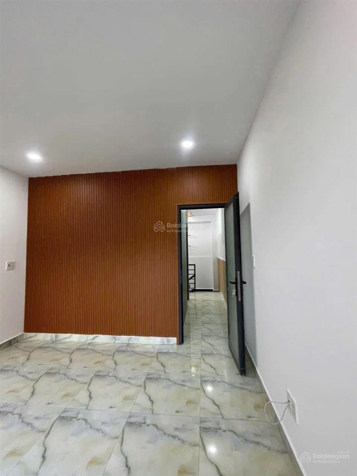 Nhà 2 tầng mới đẹp đường dương bá trạc p. chánh hưng (p1 q8 cũ)