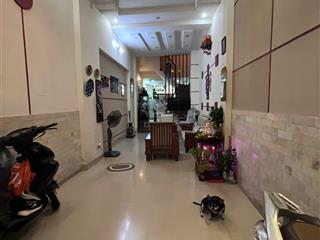 Nhà 4 tầng 6 pn vị trí đẹp sau lưng căn mặt tiền đường phạm thế hiển p. chánh hưng (p4 q8 cũ)