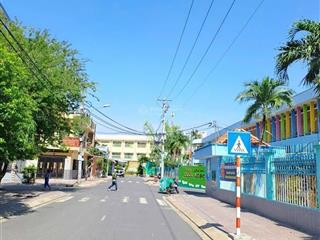 Nhà 4 tầng mặt tiền nội bộ có lề rộng đường bùi minh trực, p. bình đông