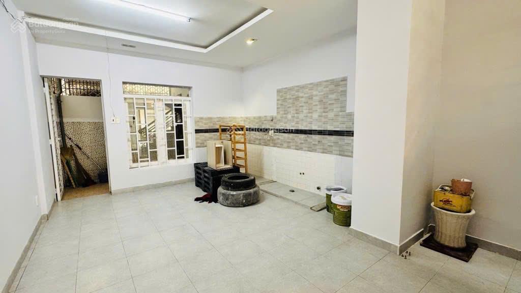 Mặt tiền 4 tầng cao lỗ 5pn  không lộ giới  view công viên ngay aeongần bv đa khoa p. chánh hưng