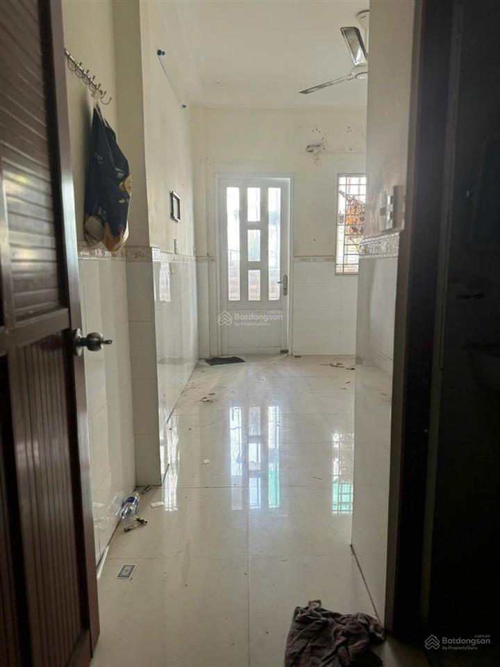 Bán nhà mặt tiền đường kinh doanh sâm uất tạ quang bửu p. chánh hưng ( p2 q8 cũ )