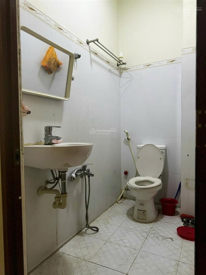 Bán nhà mặt tiền đường kinh doanh sâm uất tạ quang bửu p. chánh hưng ( p2 q8 cũ )