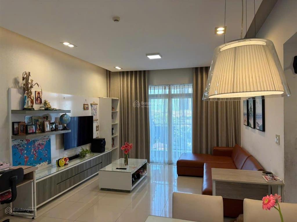 Bán 2pn rẻ nhất riverside residence, 82 m2 view biệt thự đông nam giá 7,9 tỷ.  0947 384 ***