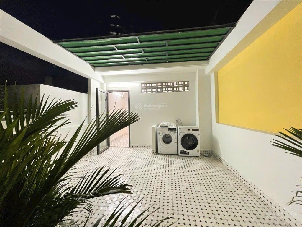 Bán chdv 3,5lầu hxh đường thống nhất, p11, quận  gv