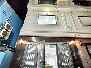 Nhà 2,5lầu mới hxh đường nơ trang long , p12 , quận  bt