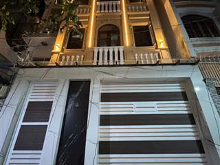 Chdv 3lầu có thang máy đường duy tân , p15, quận  pn