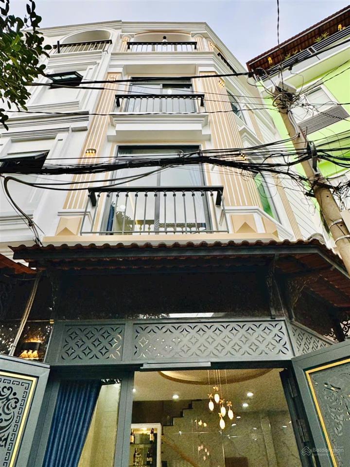 Nhà 3lầu hxh đường lê quang định ,p7, quận  bt