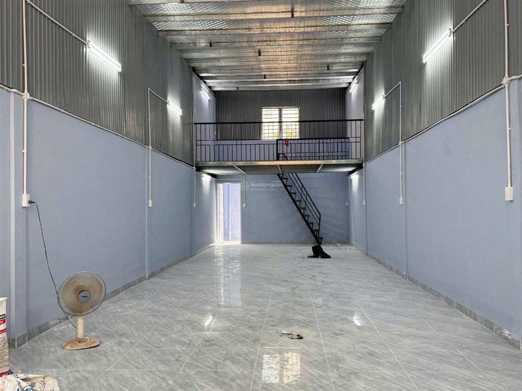 Cho thuê kho, nhà xưởng ở đường bình lợi, giá 17 triệu vnđ. dt 120 m2. giá 17tr/tháng