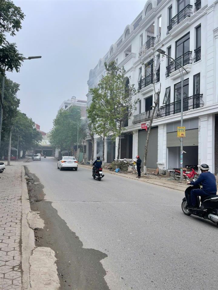 Bán nhà 4 tầng tại kđt phúc thành 3 thị xã mỹ hào hưng yên