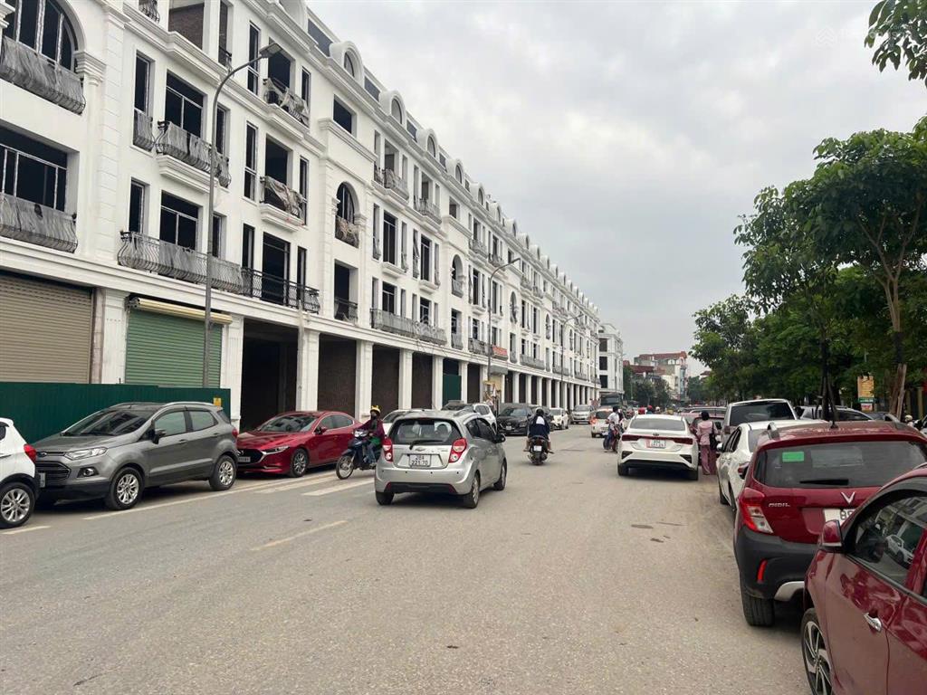 Bán nhà 4 tầng tại kđt phúc thành 3 thị xã mỹ hào hưng yên