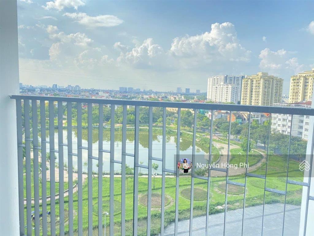 Bán ch 85m2 tòa l1 view hồ sài đồng giá 5,850 tỷ bao thuế phí, sẵn sổ, hỗ trợ vay ngân hàng