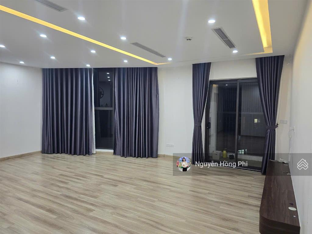 Bán căn hộ 99m2 hàng hiếm tại le grand jardin sài đồng giá 7,8 tỷ sẵn sổ, tầng trung, view thoáng