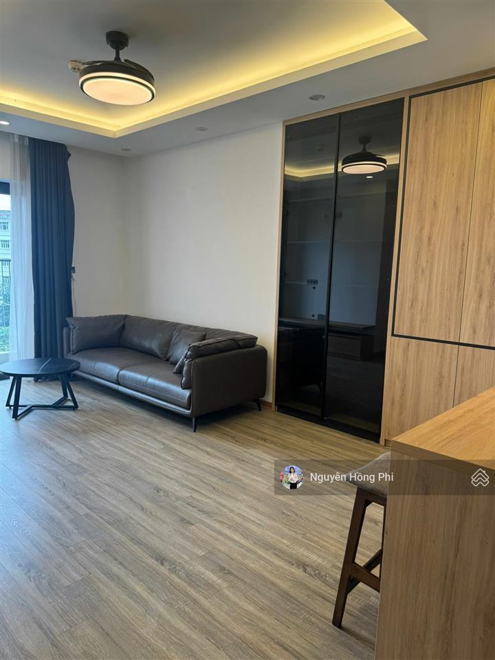Chính chủ bán ch 85m2 view hồ sài đồng, cạnh vinhomes giá 7 tỷ bao thuế phí, sẵn sổ, hỗ trợ vay