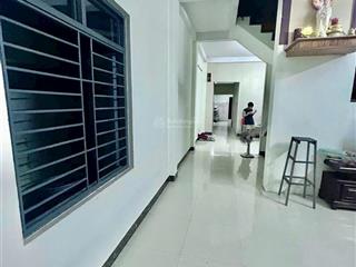 Cần bán nhà kiệt yến nê  hoà tiến  cách đường nhựa 10m