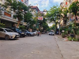 Bán nhà phố cầu giấy, 61m, 2mt, ô tô, 9t,tm, kd, dòng tiền 120tr/tháng, giá nhỉnh 24 tỷ