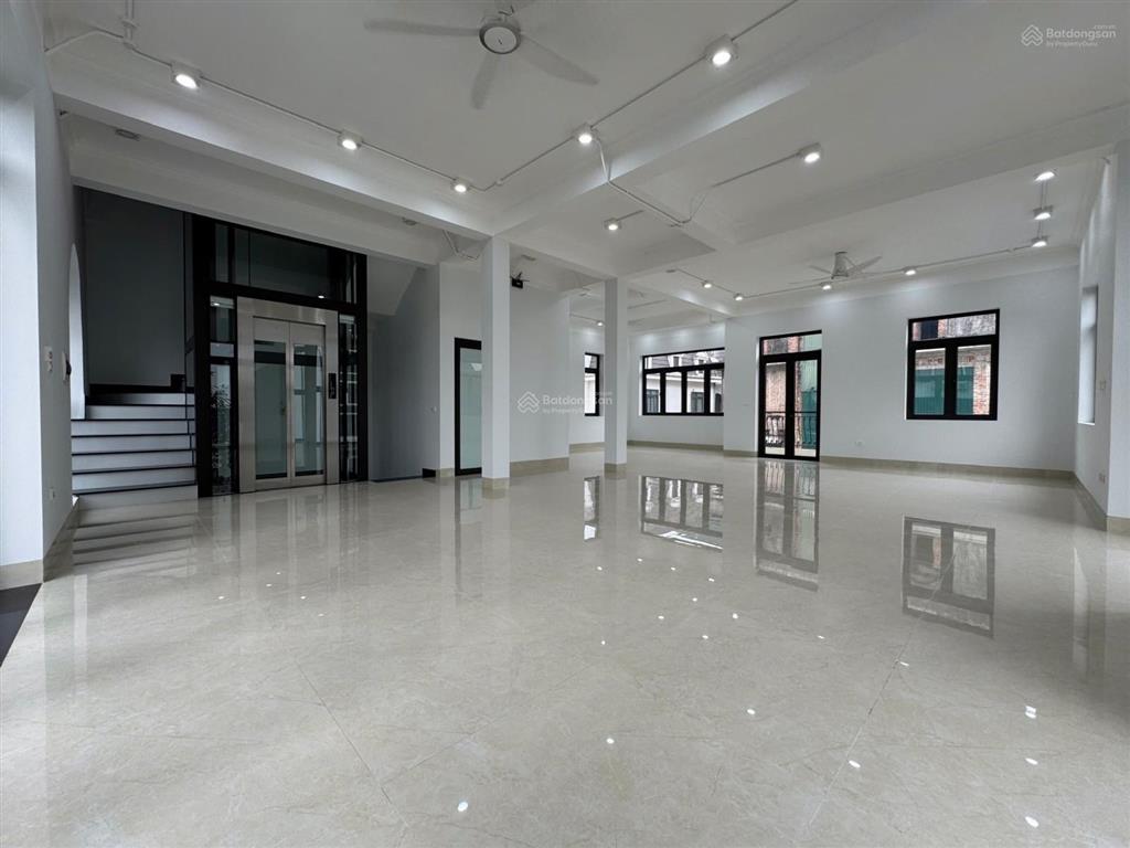 Biệt thự đại mỗ  nam từ liêm cũ, lô góc, 207m, 3mt 40m, nhà đẹp đẳng cấp, ở ngay, 6x tỷ