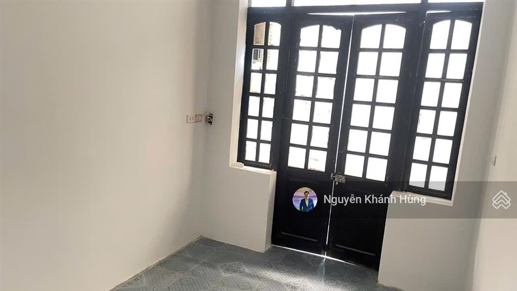 Bán nhà riêng phố văn cao, gần hồ, 50m ra ô tô tránh, lô góc 2 thoáng, dt40m2, phù hợp xây ccmn