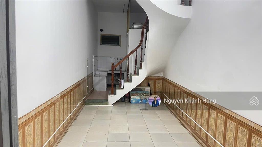 Bán nhà riêng phố văn cao, gần hồ, 50m ra ô tô tránh, lô góc 2 thoáng, dt40m2, phù hợp xây ccmn