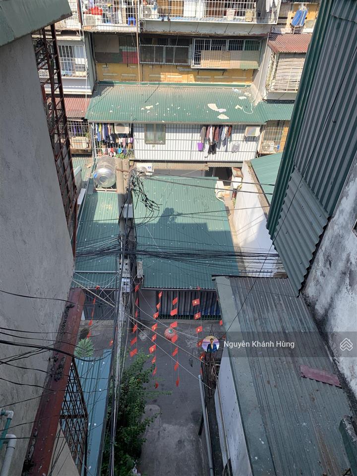 Bán nhà tập thể thanh xuân, lô góc, sổ đỏ, ô tô tránh, ngõ thông, 1 ngủ, khách, bếp, wc, giá 3,35tỷ