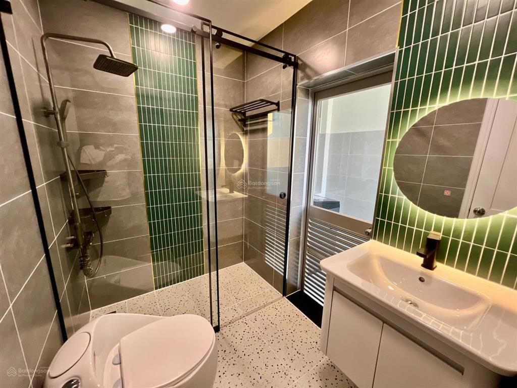 Bán gấp căn hộ sky garden ii, 5.49 tỷ, 71.4m2, 2pn, 2wc, view hồ bơi tuyệt đẹp
